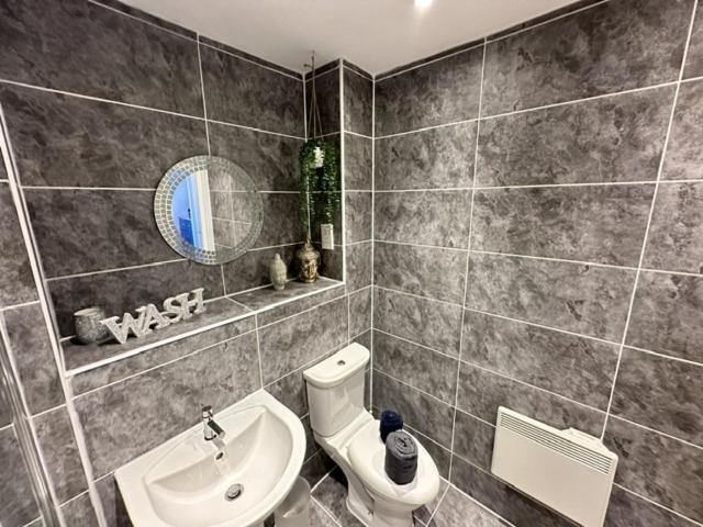 Grand Central Apartments دربي المظهر الخارجي الصورة